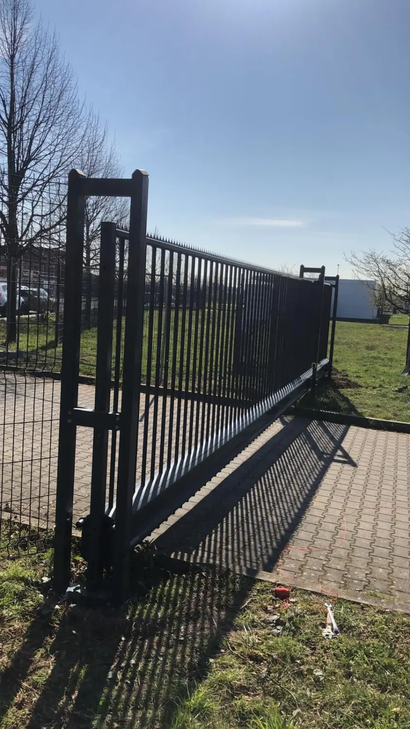 Spezialtore der BEG Zaunsysteme GmbH