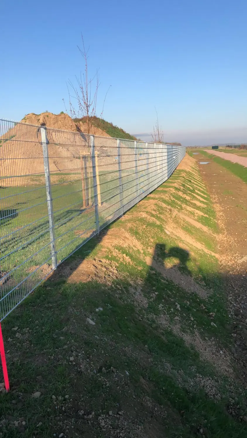 Hattingen, Driton Begolli, BEG Zaunsysteme GmbH, BEG-Zaunsysteme, Zaunbau, Zaunbauer , Zaunbau Firma, Zaunbau Unternehmen, Professioneller Zaunbau, Zaunsysteme, Zaunmontage , Metallzaun, Doppelstabmattenzaun, Gitterzaun, Industriezaun, Sicherheitszaun, Sichtschutzzaun, Gartenzäune, Toranlagen, Schiebetor, Hoftor, Zaunreparatur, Zaunmontage Service,